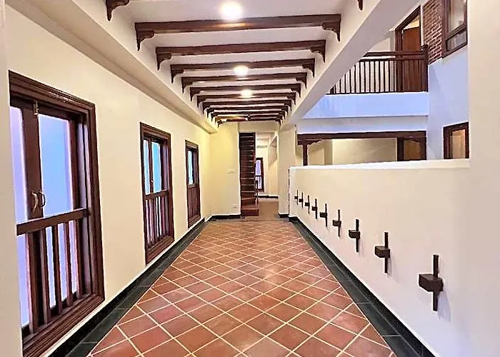 Kgh Patan Отель