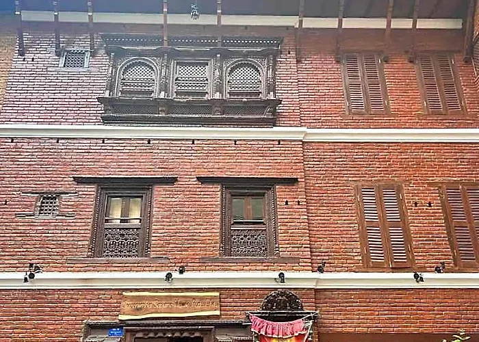 Kgh Patan Катманду